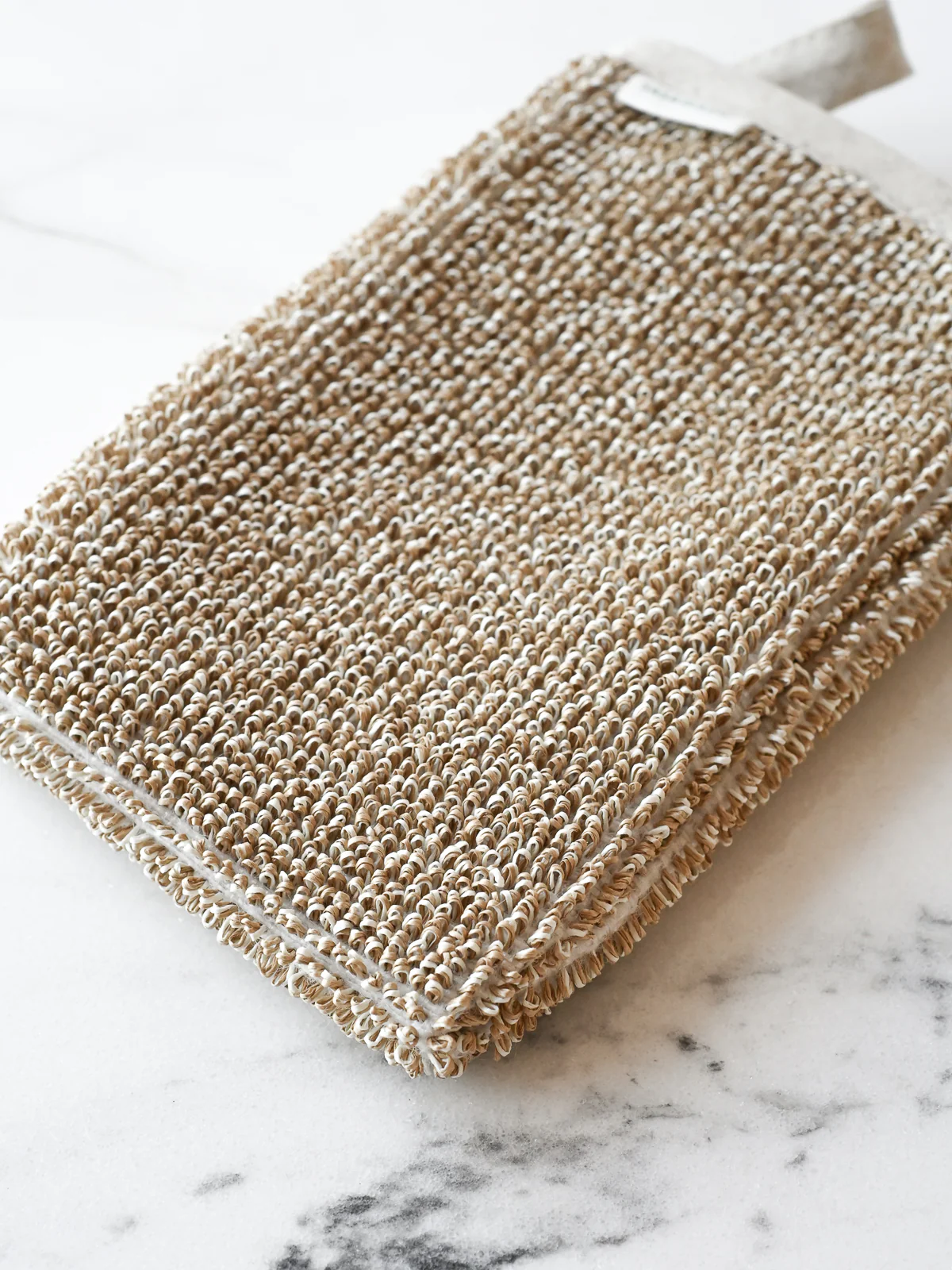 Deep Exfoliating Body Scrub Mitt - Image 2