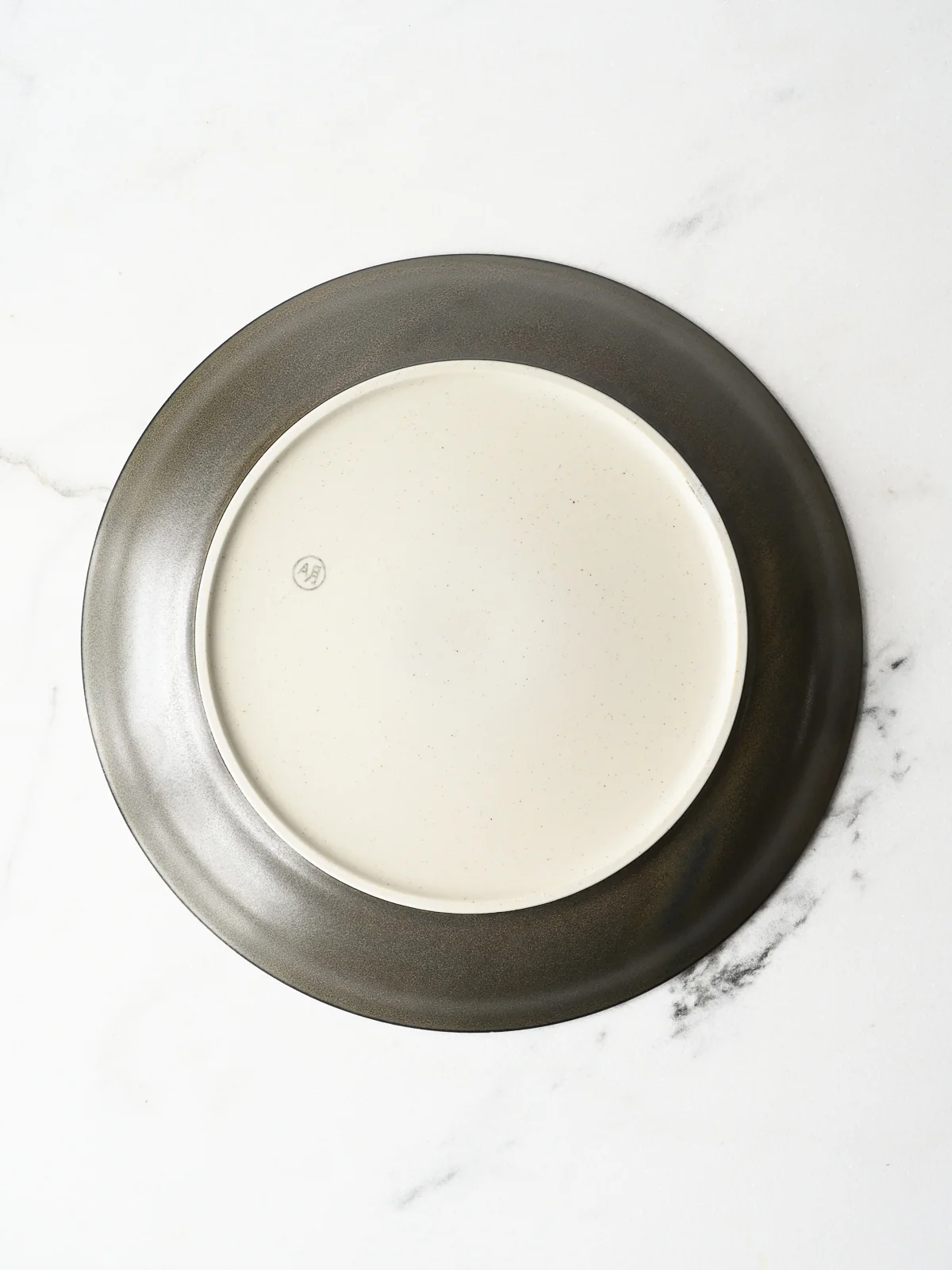 Dinner Plate in Tenmoku Glaze - Image 5