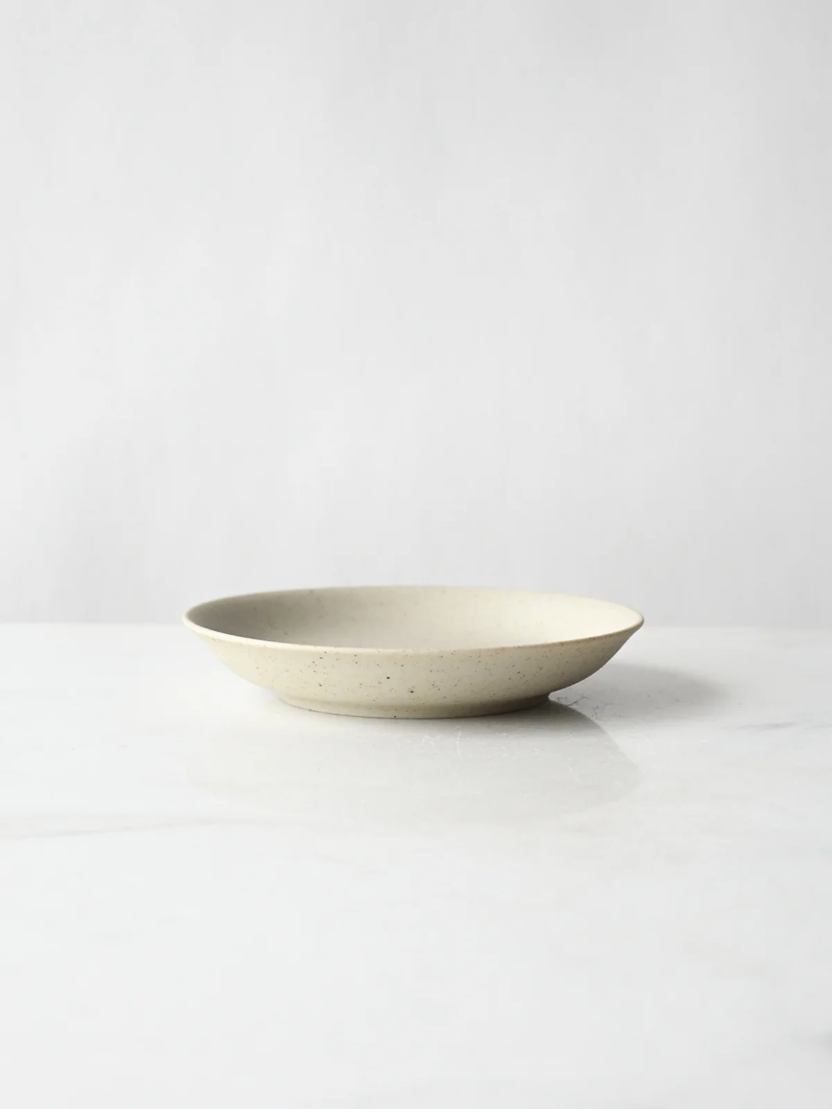 Saucer in Matte Grey - Image 4