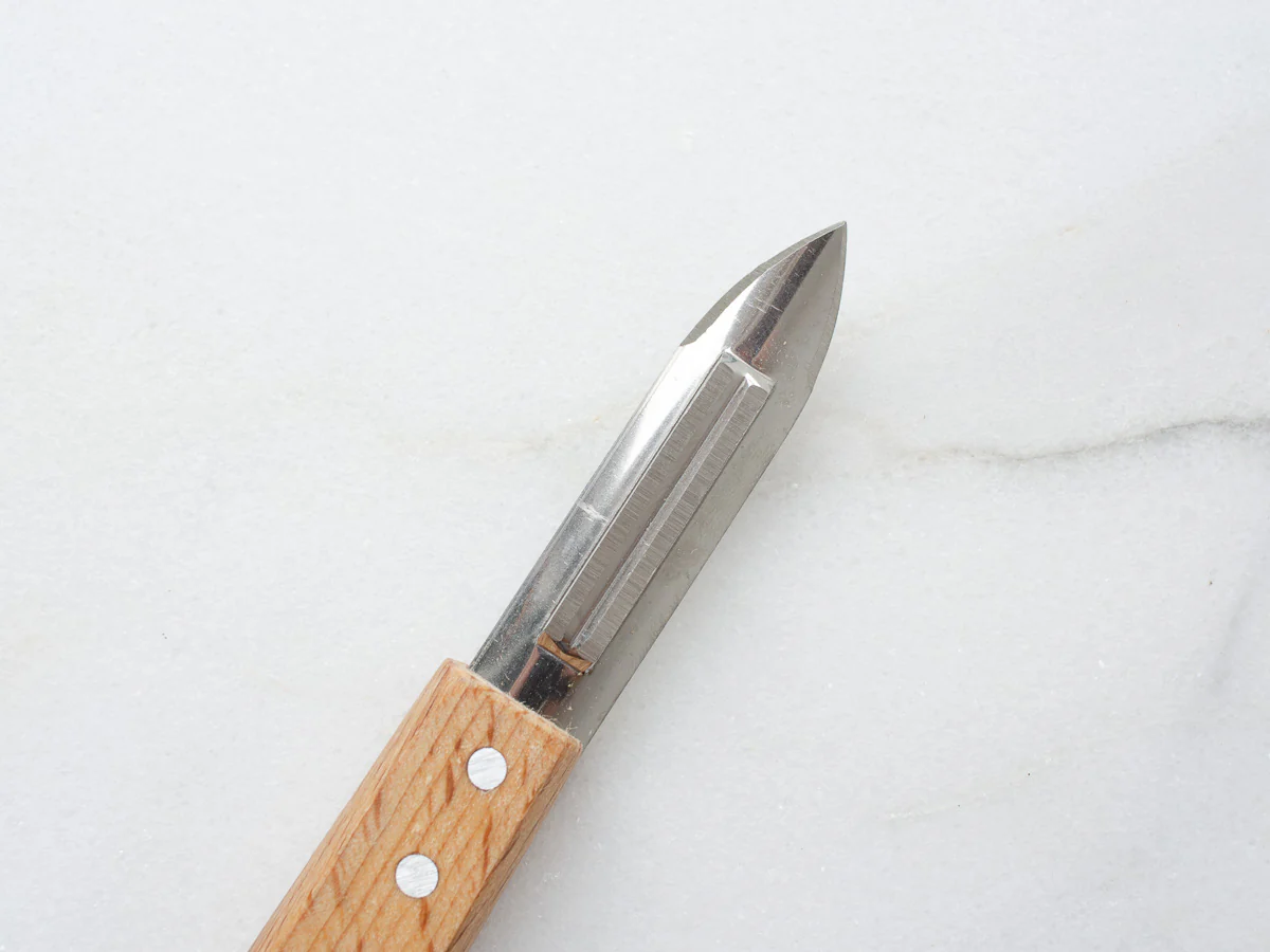 Vegetable Peeler - Image 2