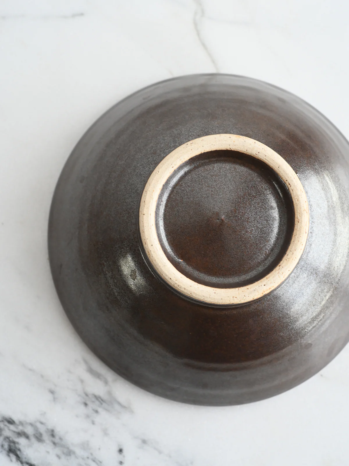 Wild Clay Bowl in Iron Glaze - Image 4